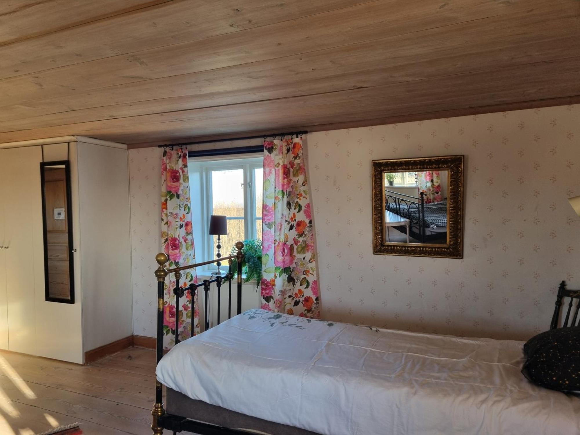 Maison d'hôtes Skoelvs Gard à Glanshammar Extérieur photo