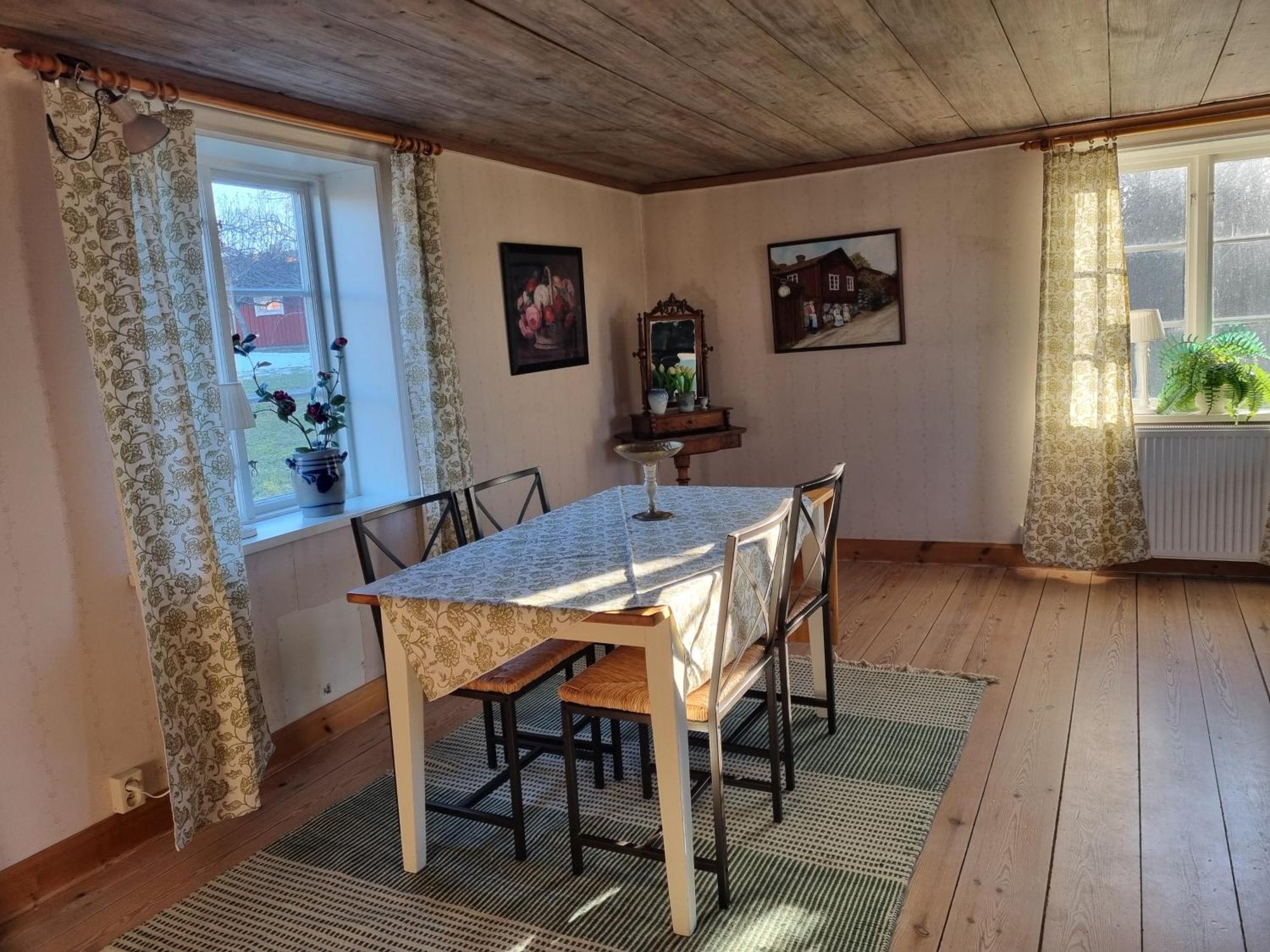 Maison d'hôtes Skoelvs Gard à Glanshammar Extérieur photo